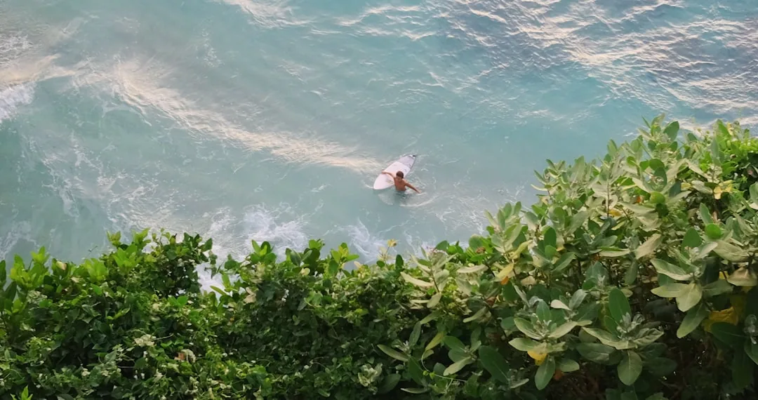 Surfing na Bali — najlepsze plaże dla początkujących i zaawansowanych