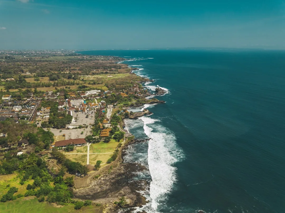 Canggu vs Seminyak 2026 — raj dla surferów czy plażowy luksus?