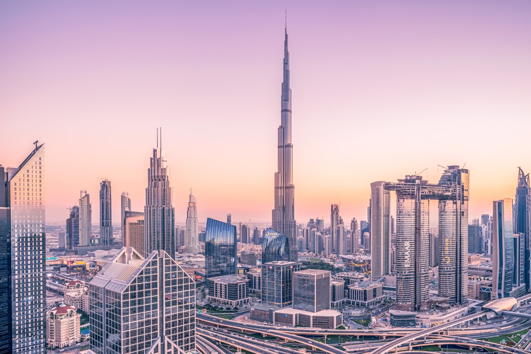 Czarter do Dubaju 2026 — Itaka, TUI Polska i wczasy