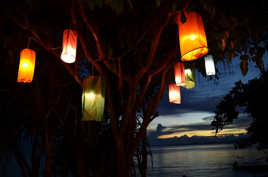 Full Moon Party Koh Phangan 2026 — daty, wskazówki i przewodnik przetrwania
