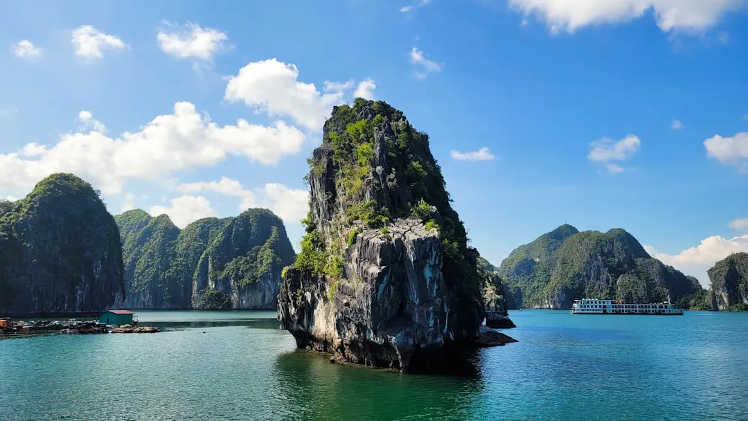 Wycieczka jednodniowa do Halong Bay z Hanoi — wszystko, co musisz wiedzieć