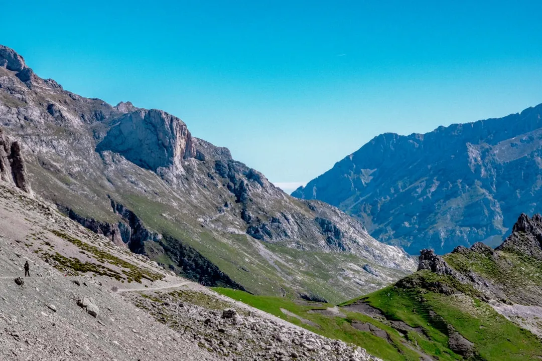 Trekking w Hiszpanii 2026 — Najlepsze szlaki i kierunki