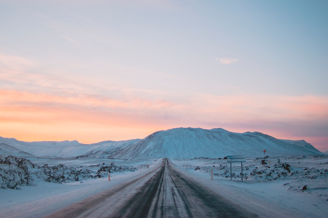 Islandia latem czy zimą? Tak wybierzesz najlepiej
