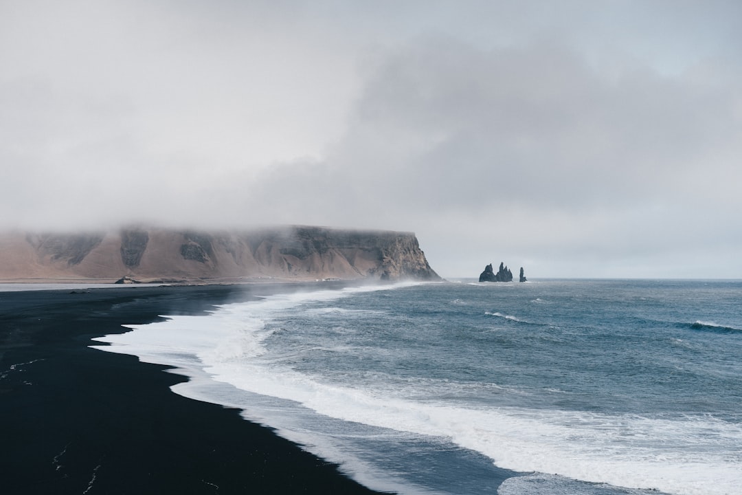 Islandia czy Norwegia? Porównanie nordyckiej przyrody