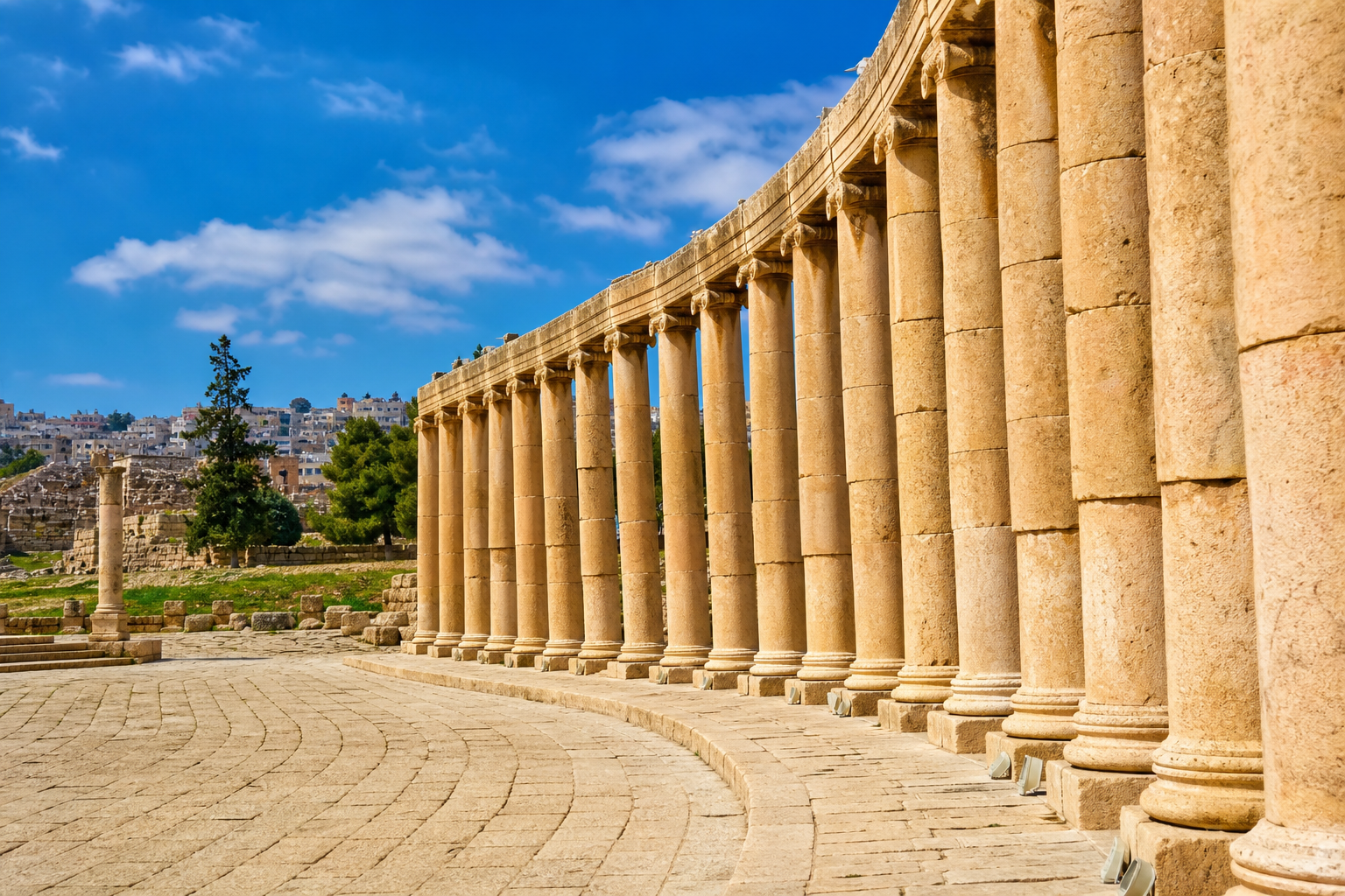 Jerash — rzymskie miasto-widmo w Jordanii