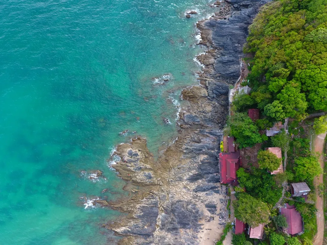Najlepsze hotele na Koh Lanta 2026 — od resortów nad morzem po budżetowe noclegi
