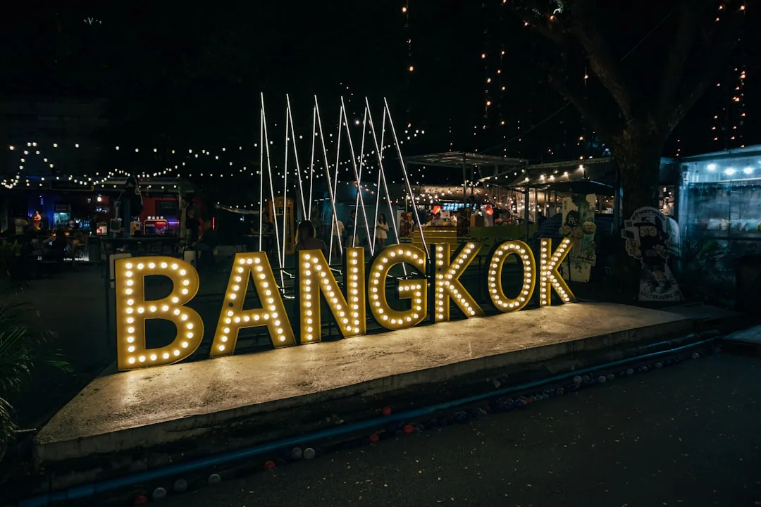 Loty do Bangkoku — tanie bilety lotnicze, linie i wskazówki 2026