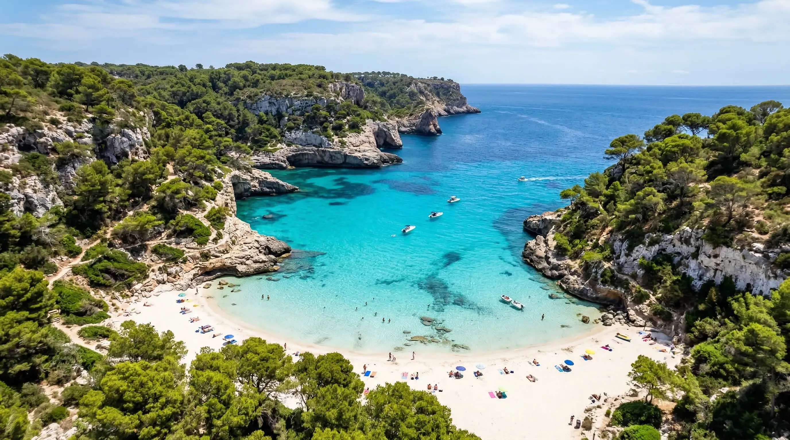Najlepsze plaże Majorki 2026 — 12 plaż, których nie możesz przegapić