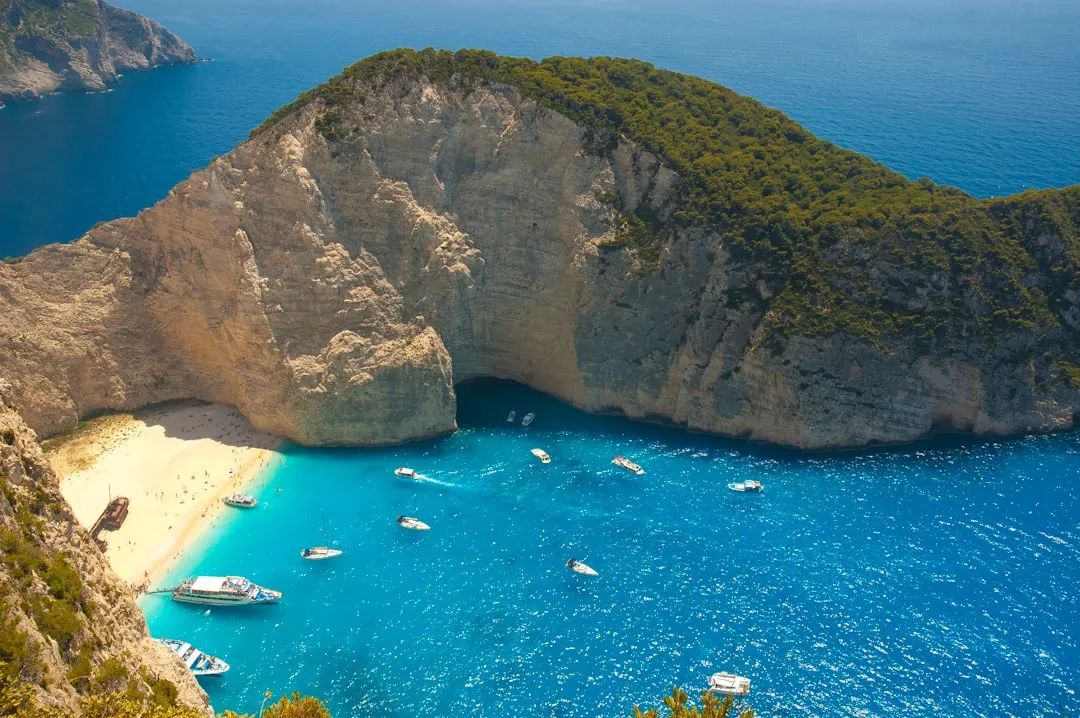 Plaża Navagio (Shipwreck Beach) 2026 — najbardziej ikoniczne miejsce na Zakintos