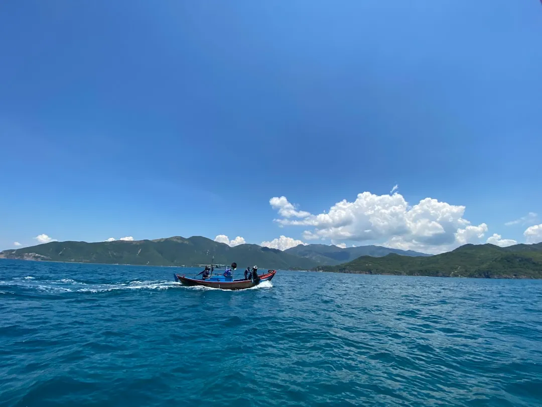 Wyspy Nha Trang — przewodnik po rejsach i Vinpearl 2026