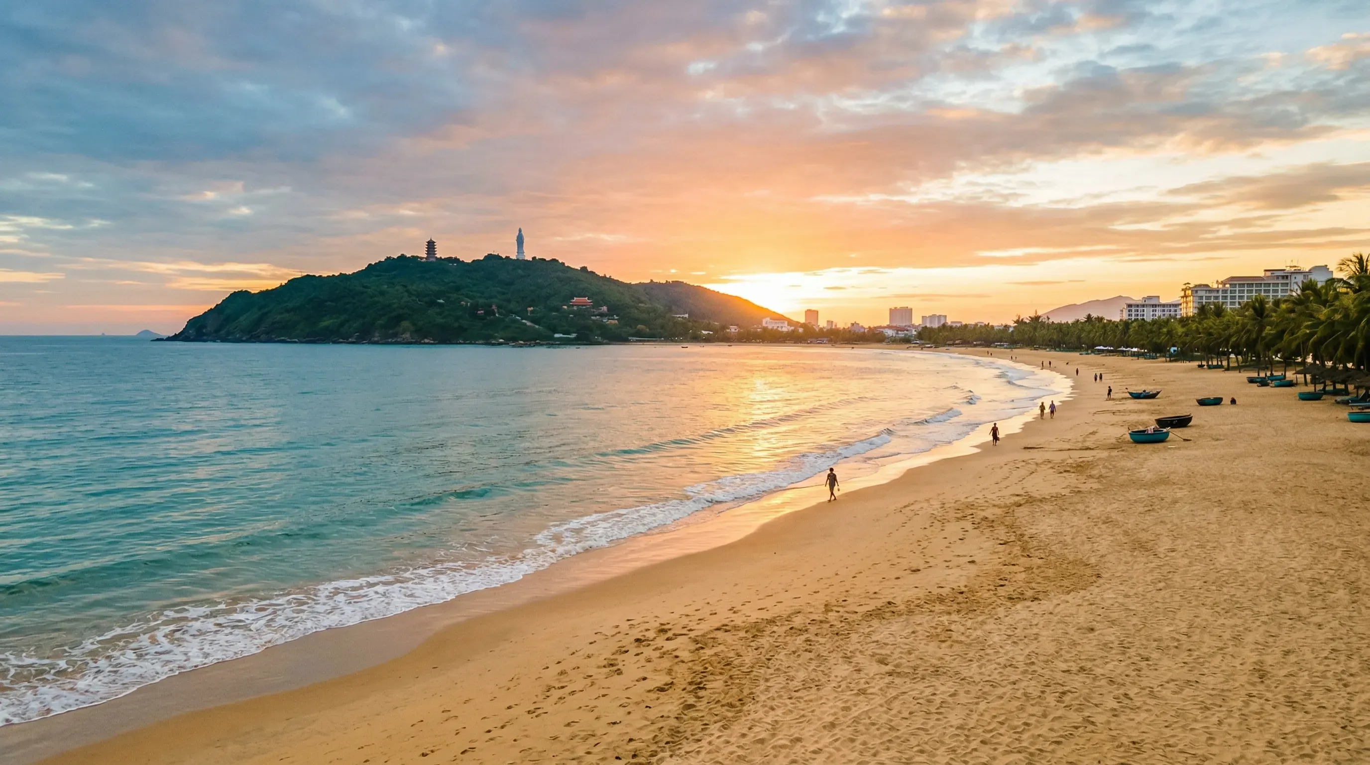 Plaża My Khe w Da Nang — jedna z najpiękniejszych plaż Azji 2026