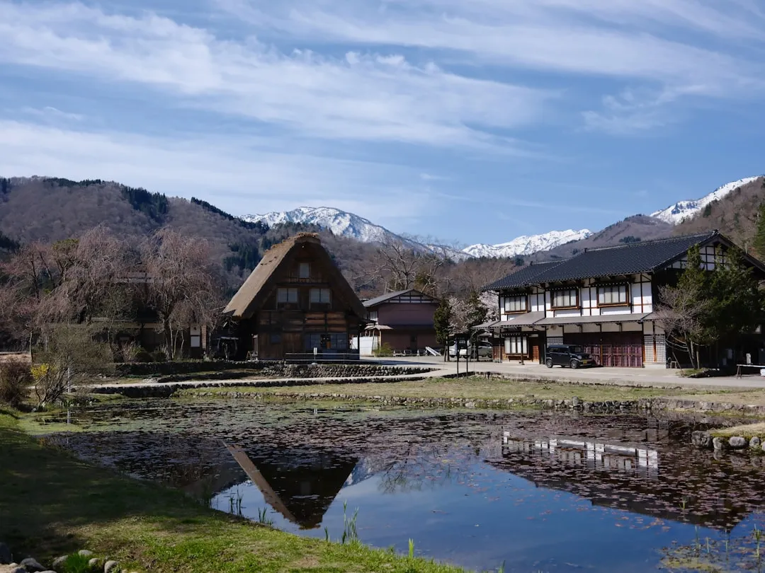 Wycieczka jednodniowa do Shirakawa-go z Takayamy 2026 — wioska UNESCO