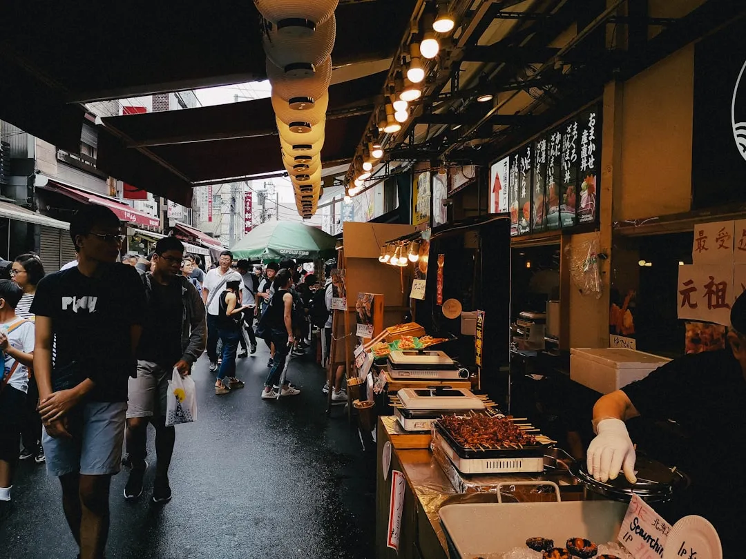 Tsukiji i Toyosu 2026 — Legendarne targi rybne Tokio