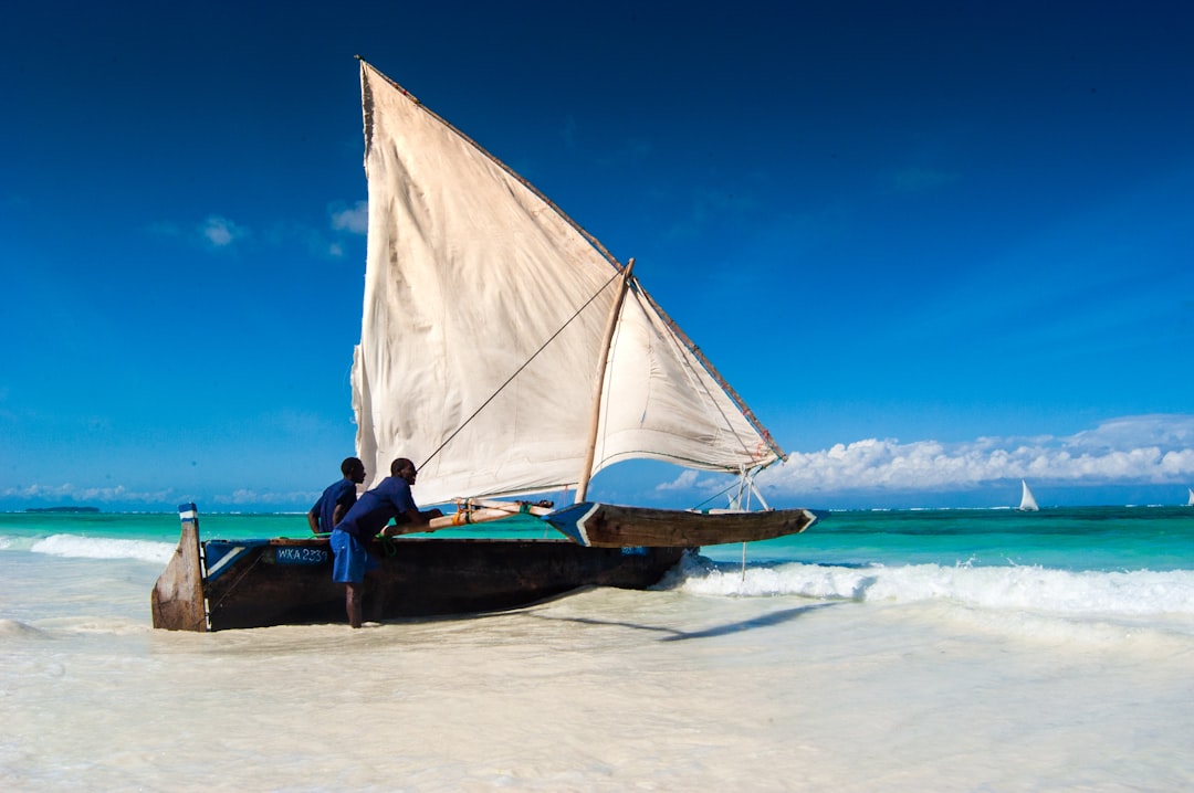 Zanzibar 2026: Kompletny przewodnik po Wyspie Korzennej